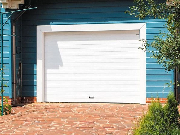 Cекционные ворота 3900х2900 мм белые DoorHan RSD02, www.krasnoyarsk.doorhan.ru